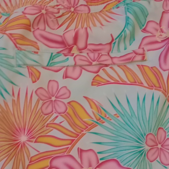 Tropical Floral Men's Swim Board Shorts - Picture 8 of 8